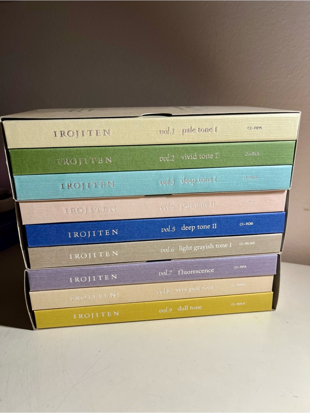 Tombow Irojiten Color Dictionary Premium 90-Pencil Library